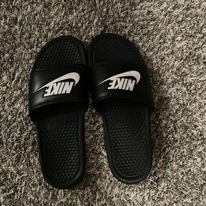 Nike Men’s Slides